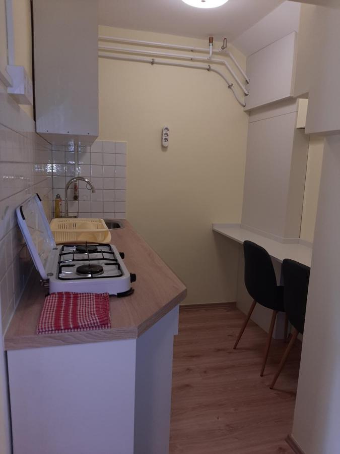 Gyopar Gyoengye Apartmanhaz Орошгаза Екстер'єр фото