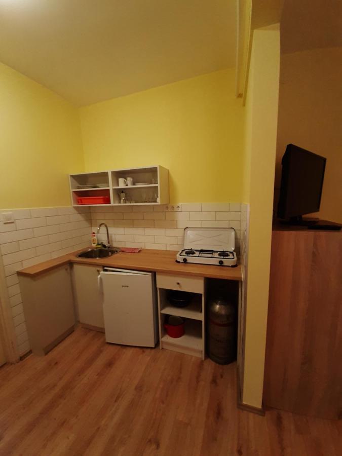 Gyopar Gyoengye Apartmanhaz Орошгаза Екстер'єр фото